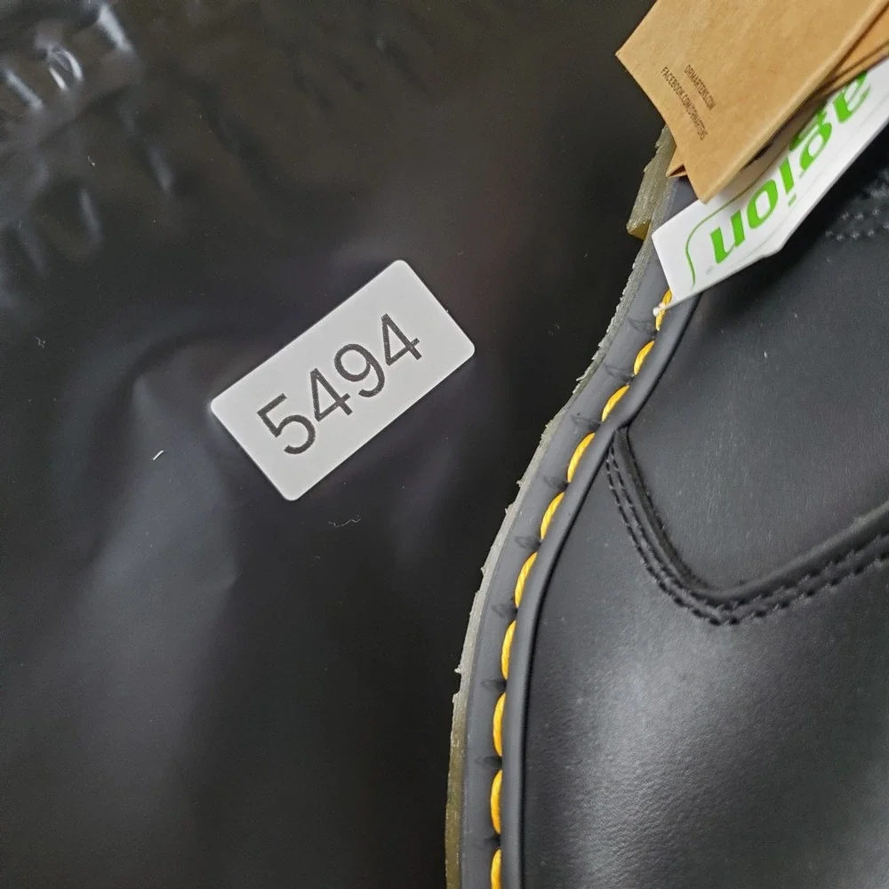 Dr. Martens 2976 Womens Chelsea Boot Sz 5 Black Smooth Leather Round Toe Pull On